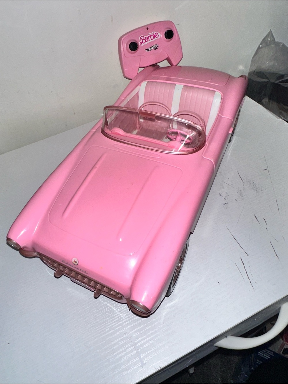 Barbie Hot Wheels RC Pink Chevrolet Corvette Remote Control Toy Car - Picture 2 of 7